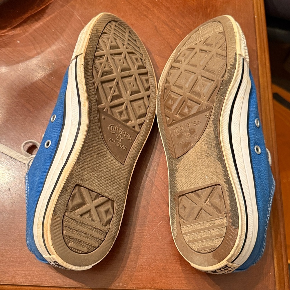 Converse AllStar Blue and White Wm 9.5 Sneakers - Picture 3 of 8